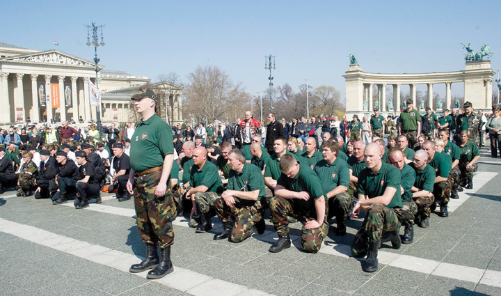 job Demonstratie de forta in fata Budapestei: Rezervistii din toate armele, mobilizare fara precedent !