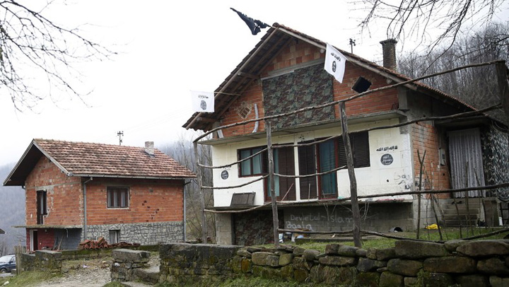isis7 ISIS cumpara in secret terenuri in Bosnia